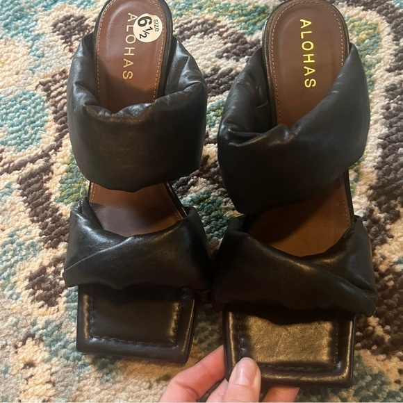 Black Alohas Natasha puffy square toed mule heels - Picture 6 of 9